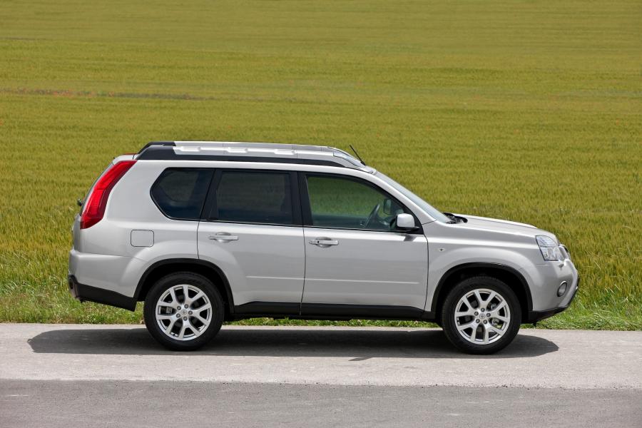  Nissan X-Trail 2011 года  (фото 16 из 37)